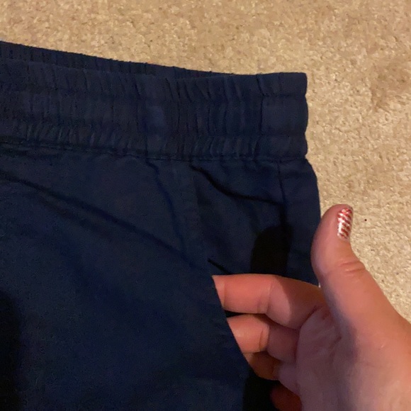 Navy blue drawstring shorts - Picture 2 of 7